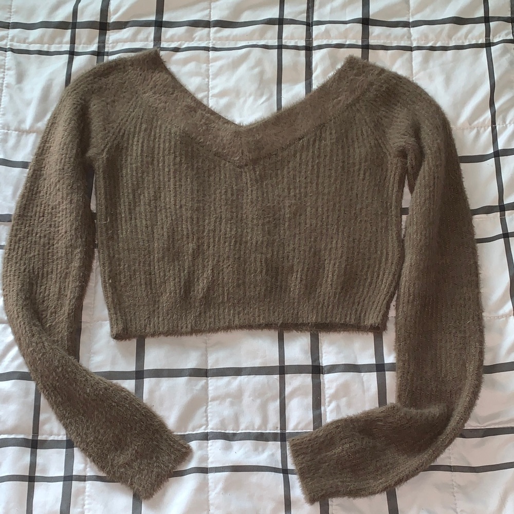 American Eagle Outfitters Fuzzy Brown V-Neck Sweater Large
